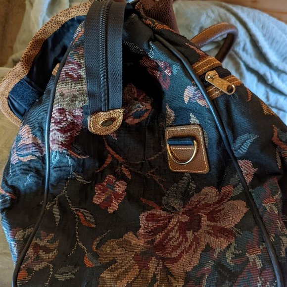 15% OFF  Vintage Floral Tapestry Duffel Bag  c 1980s - Picture 10 of 15
